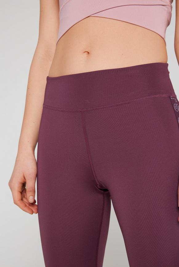 Sport Leggings mit Logo-Tape an den Seiten