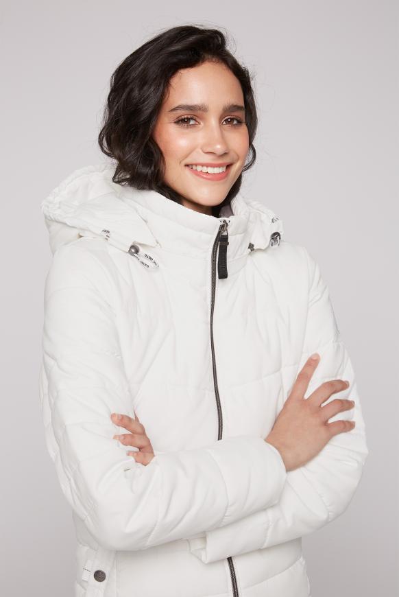 Steppjacke mit abtrennbarer Kapuze