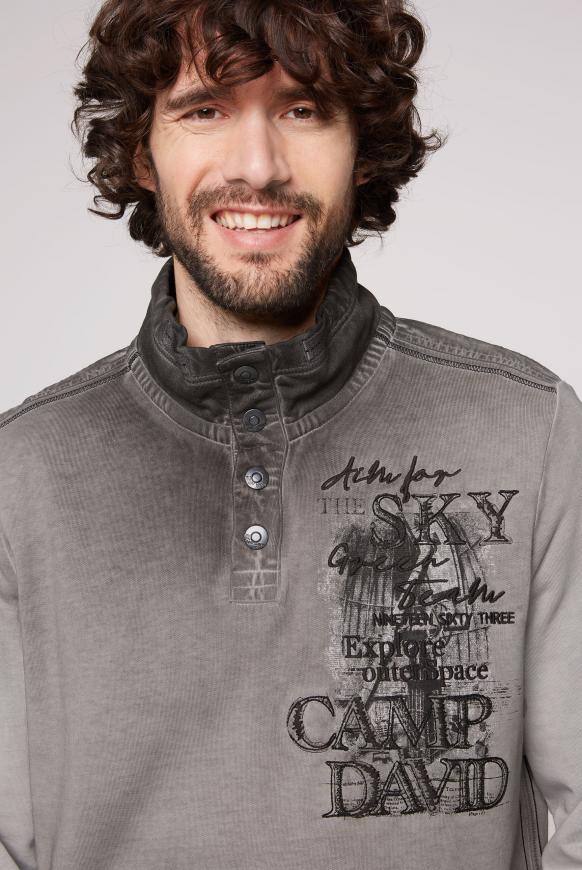 Sweatshirt mit Troyer-Kragen und Kängurutasche