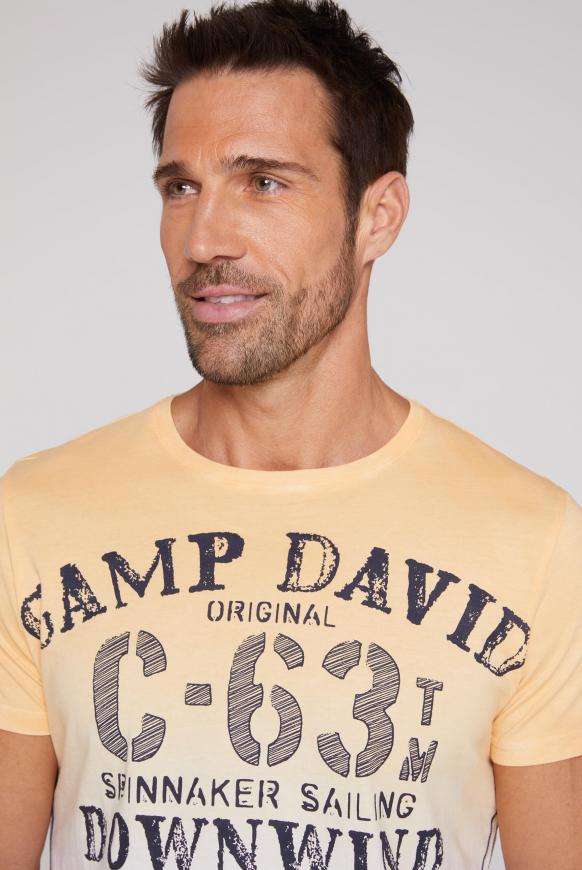 T-Shirt Dip Dye mit Used Print