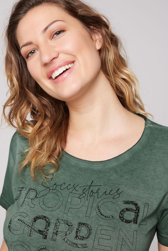 T-Shirt mit Print und Metallsteinchen