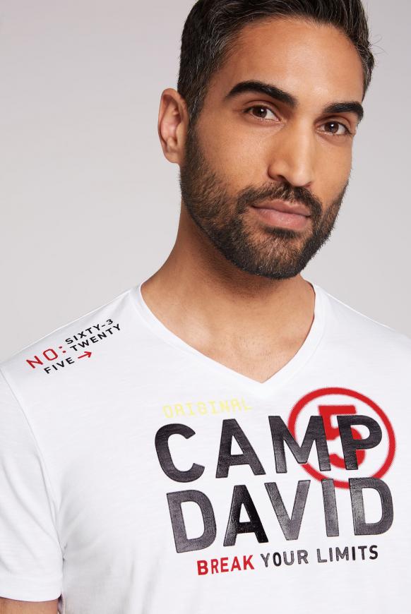 T-Shirt mit V-Neck und Rubber Prints