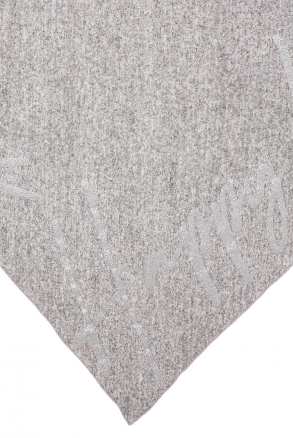 Triangle-Tuch aus Flauschstrick mit Print
