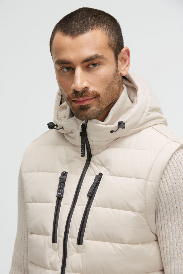 2-in-1 Steppweste mit abtrennbaren Strickärmeln