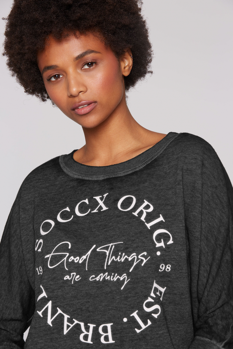 Basic Sweatshirt mit verkürzten Fledermausärmeln