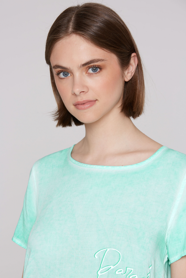Blusenshirt mit Print und Elastiksaum