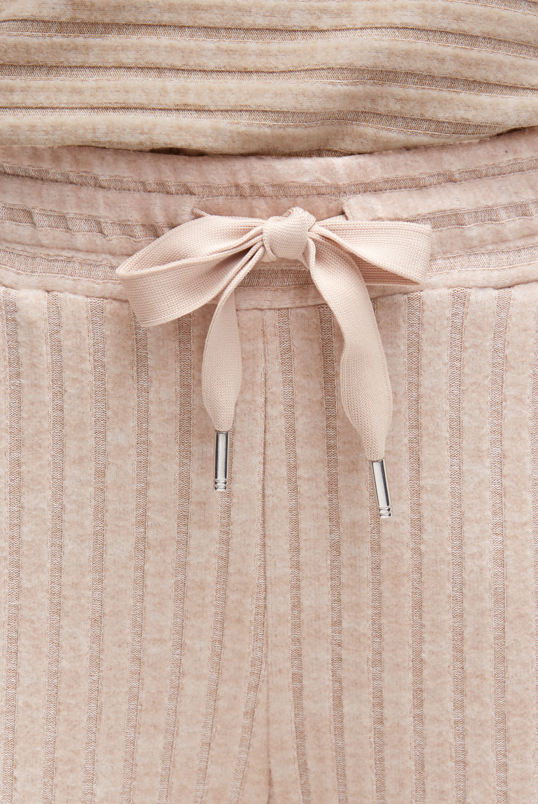 Flauschstrickhose Wide Leg mit Rippstruktur