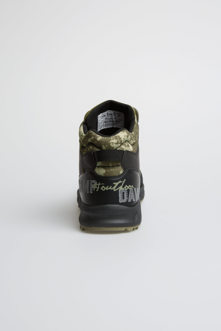 Hightop Hiking Sneaker