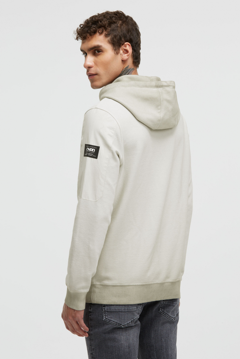 Hoodie Oil Dyed mit tonalen Ärmel-Patches
