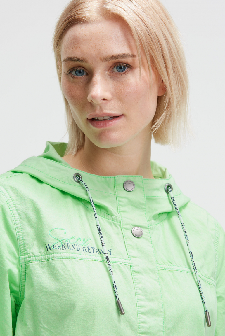 Kurzjacke mit Kapuze und Kordelzug im Saum