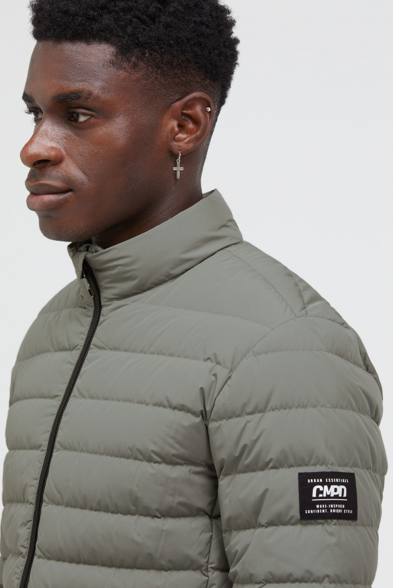 Leichte Daunenjacke