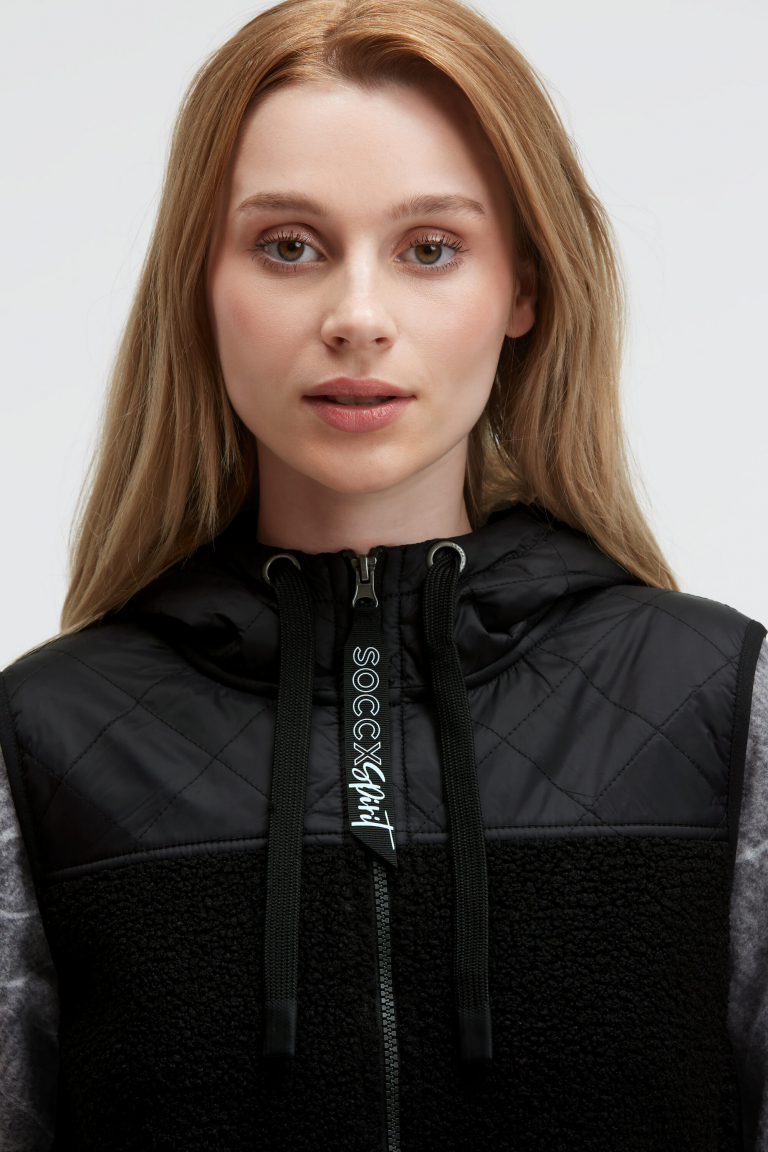 Loop-Fleece-Weste im Materialmix mit Kapuze