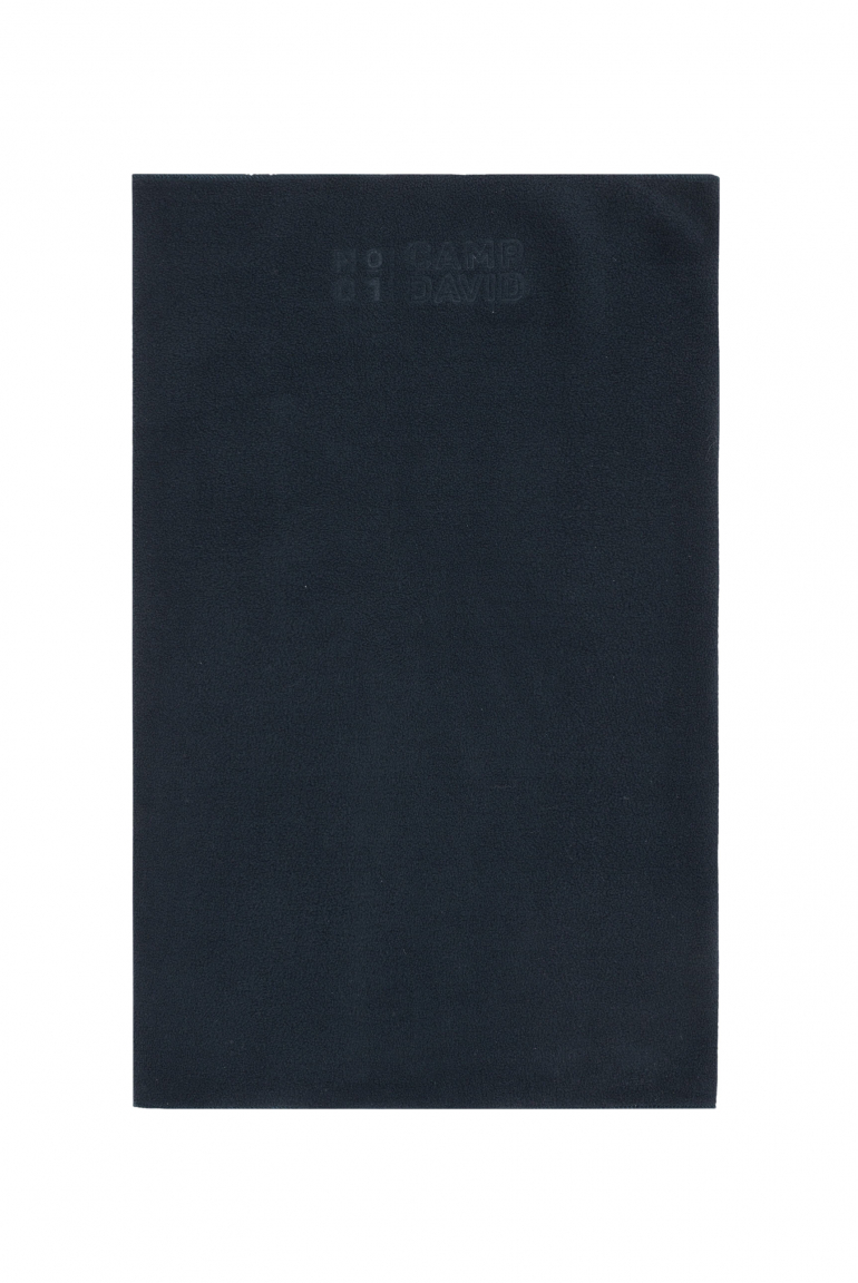 Loop Schal aus Fleece mit Logo-Prägung