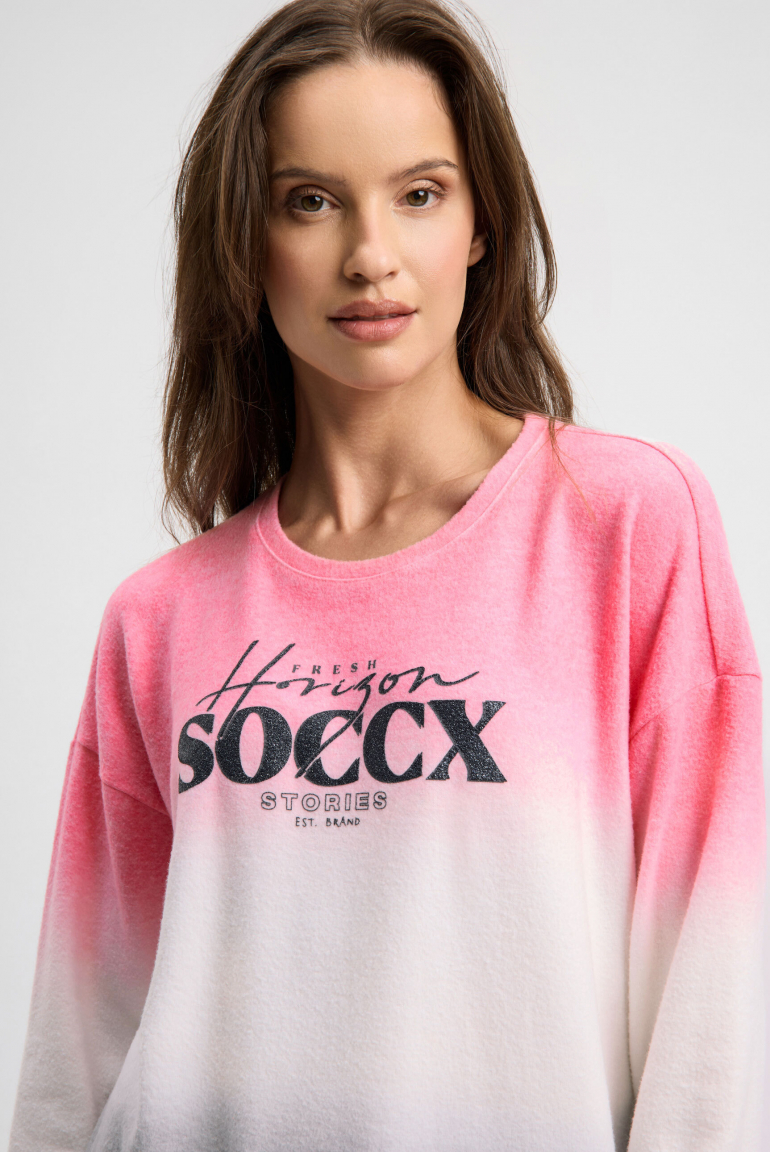 Pullover Dip Dye aus Flauschstrick mit Glitter-Logo