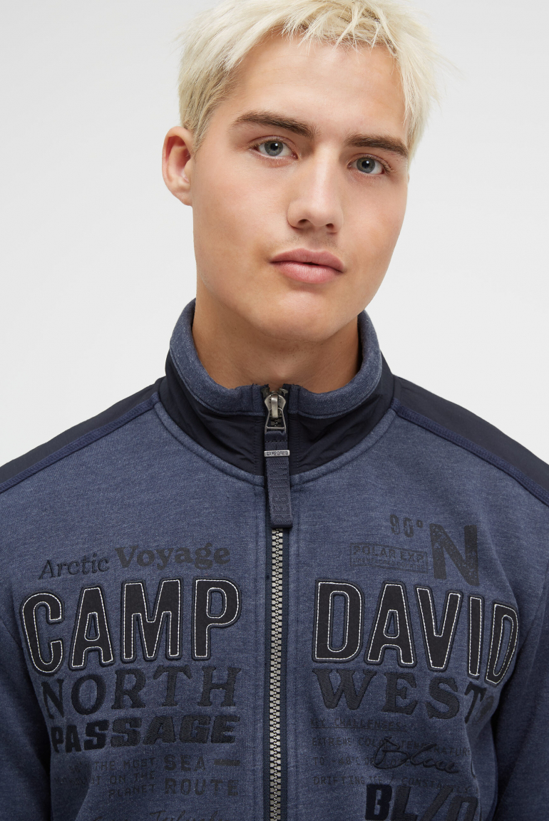 Sweatjacke mit Ripstop-Details und Label-Applikationen
