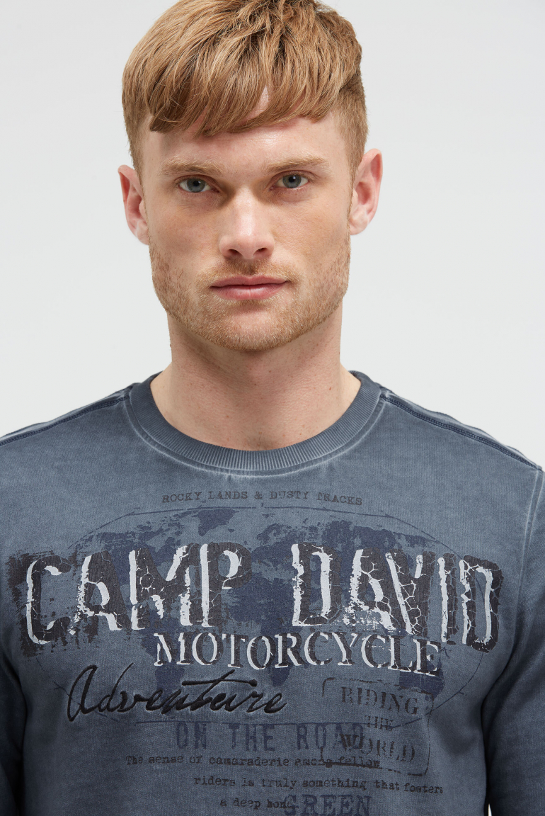 Sweatshirt Oil Dyed mit Crack Prints