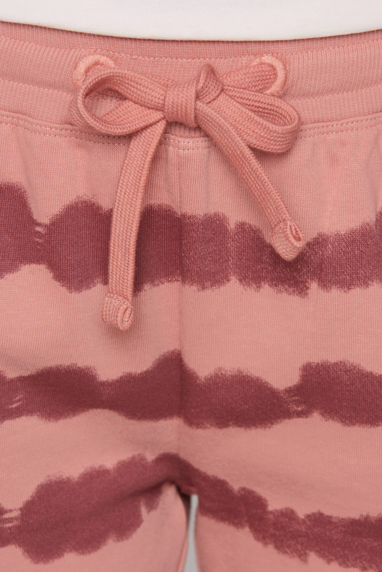 Sweatshorts mit Streifen im Batik-Look