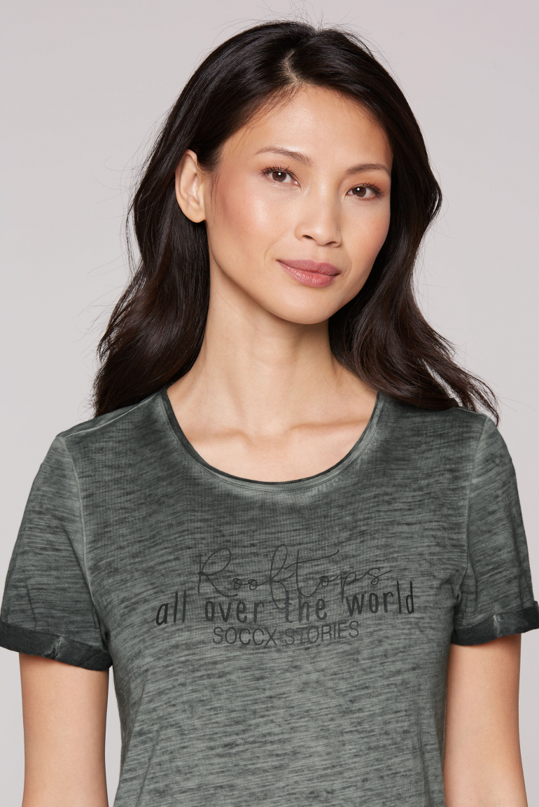 T-Shirt im Used Look mit Label Prints