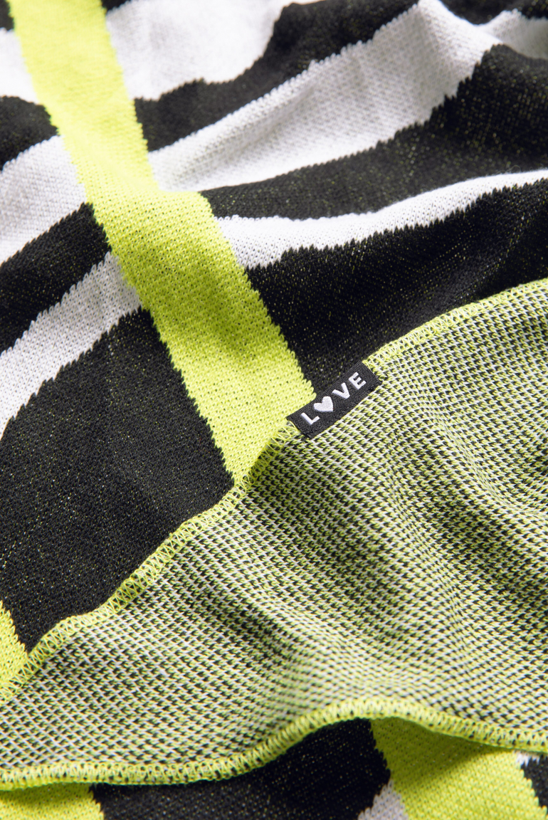 Triangle-Tuch mit Animal Intarsia