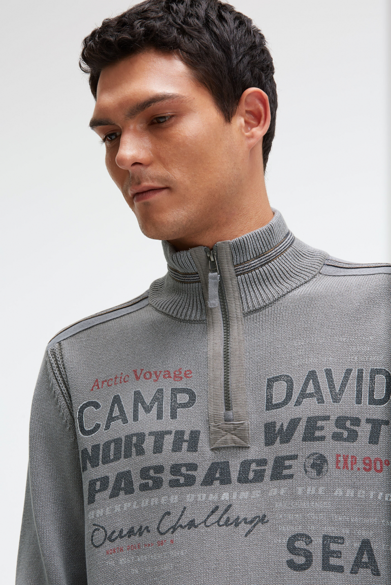 Troyer-Pullover mit Zipper, Tapes und Prints