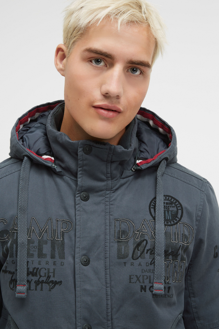 Wattierter Blouson mit Kapuze und Artworks