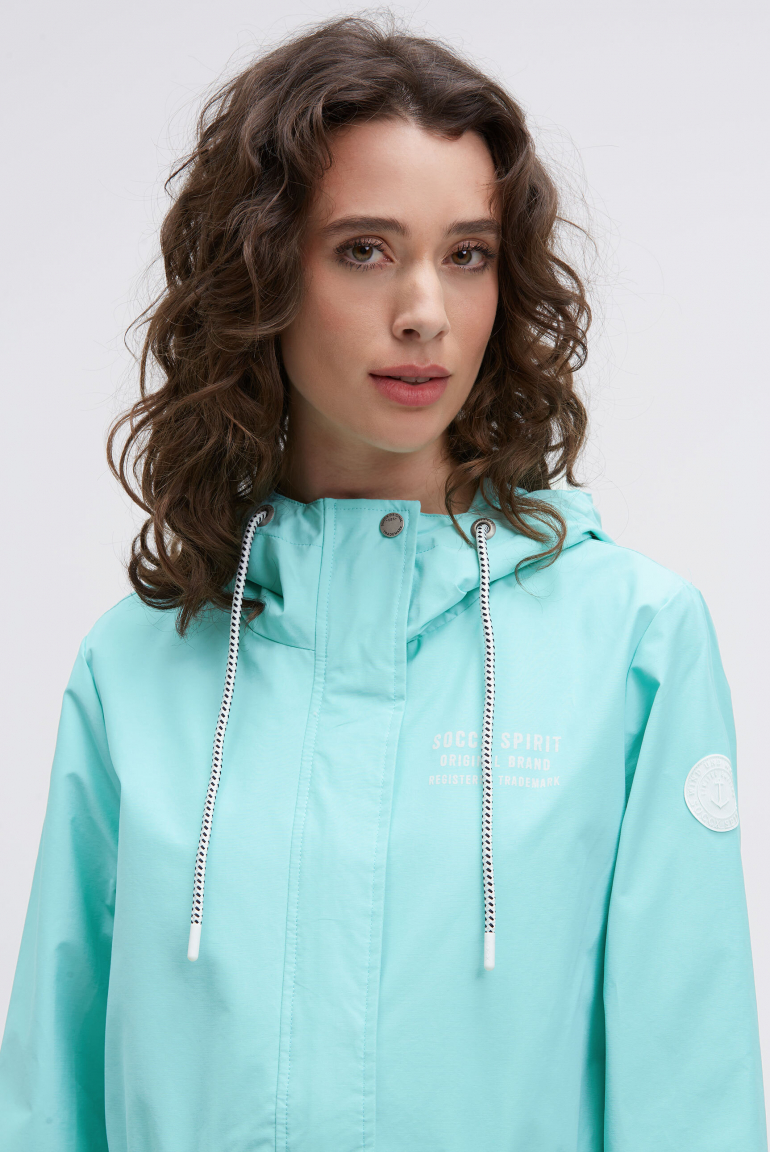 Wind- und Wetterjacke mit Kapuze