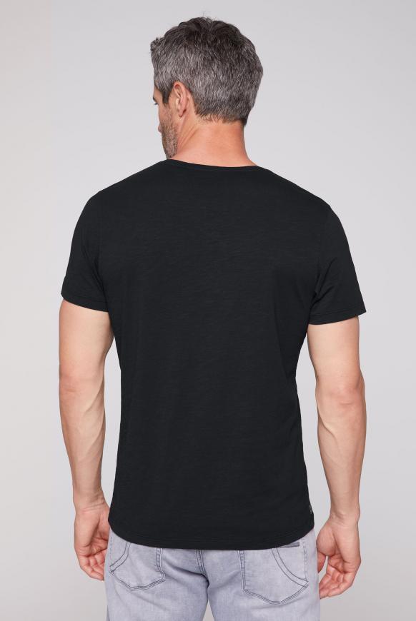 black tee v neck