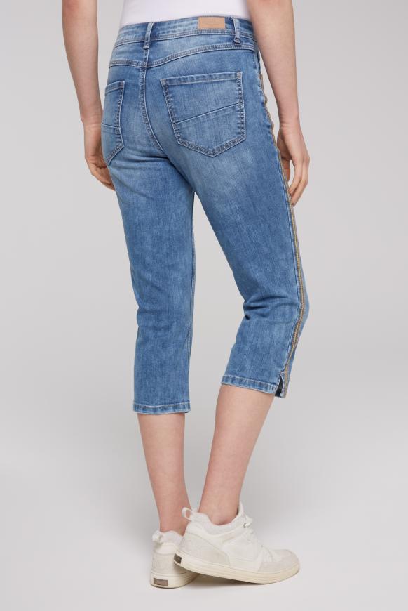 Capri Jeans NO:RA mit Stickereien an den Seiten