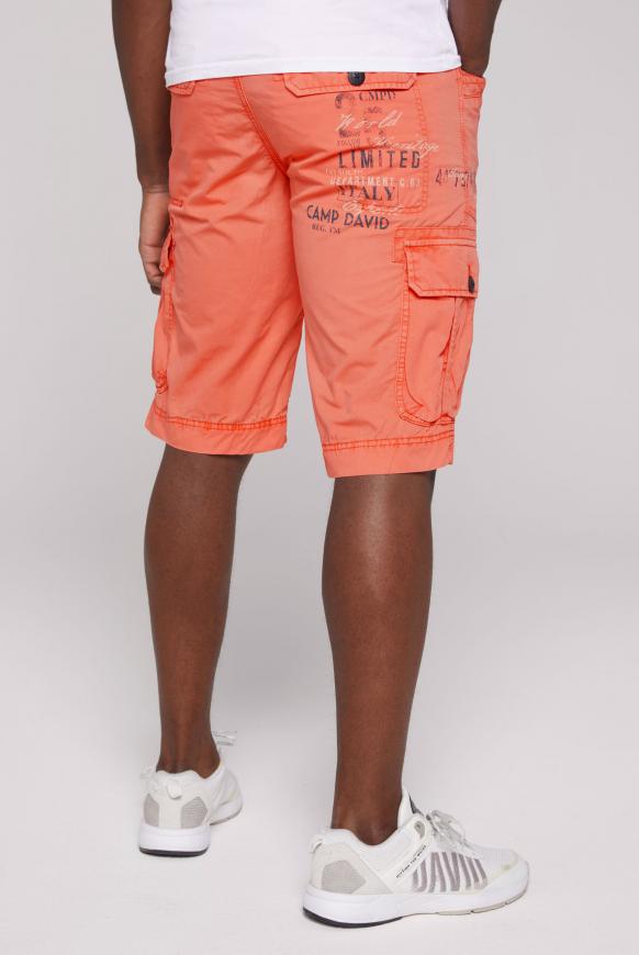 Cargo Shorts mit Tapes und Label Prints