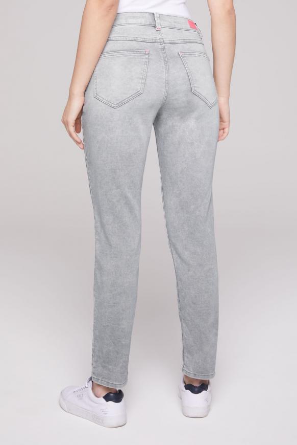 Jeans CH:AR mit geradem Bein