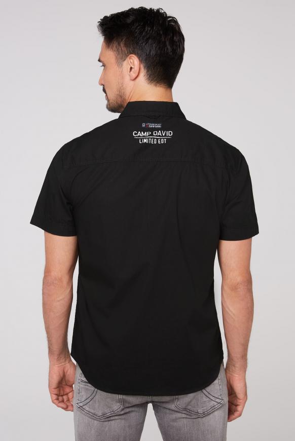 Kurzarmhemd mit Logo-Applikationen
