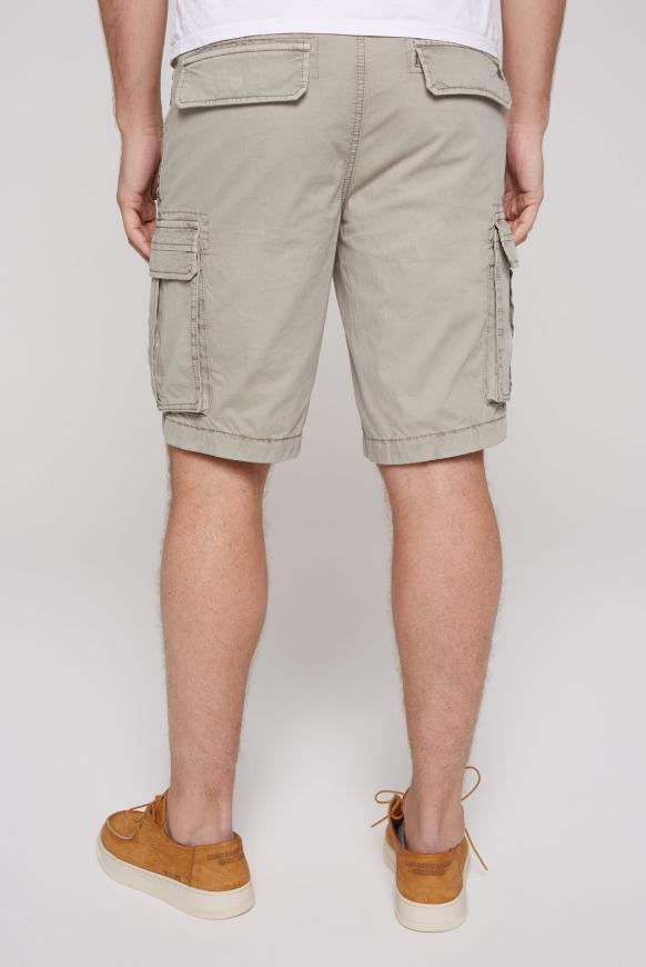 Kurze Cargo Shorts mit Seitentapes