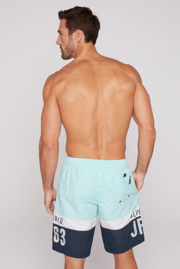 Lange Beachshorts mit Colour-Blocking