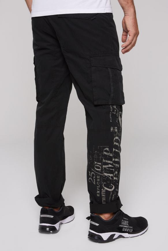 Leichte Cargohose mit Label Prints