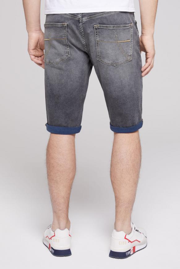 Skater Jeans Shorts MA:X aus Jogg-Denim