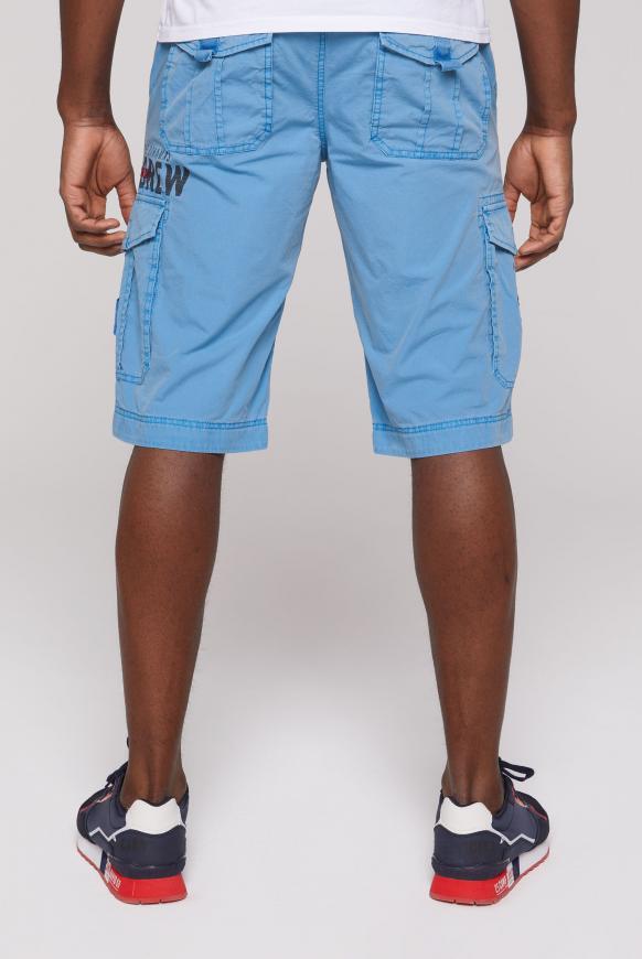 Skater Shorts mit Tapes, Prints und Stickereien