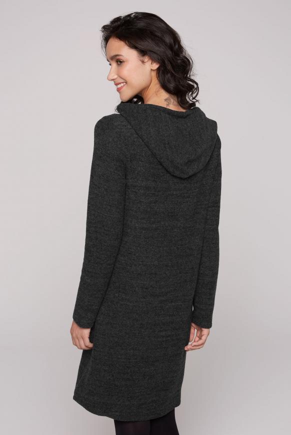 Strickkleid mit Kapuze und Glitzer-Print