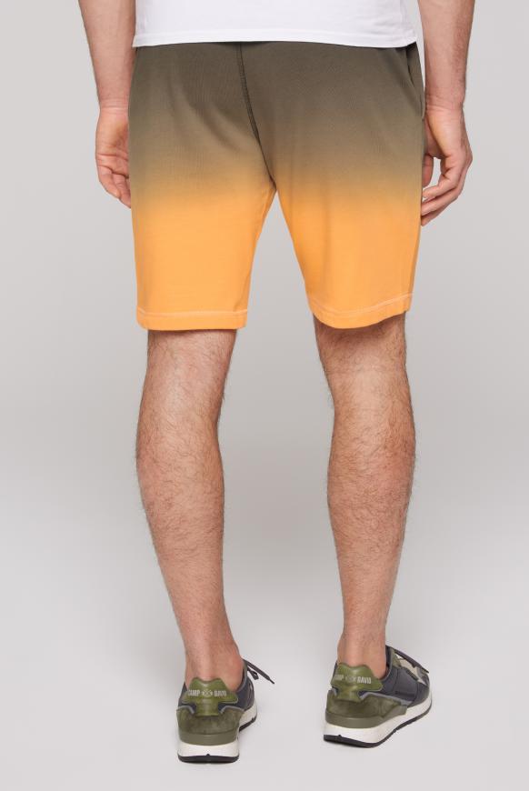 Sweatshorts Dip Dye mit BBQ Print