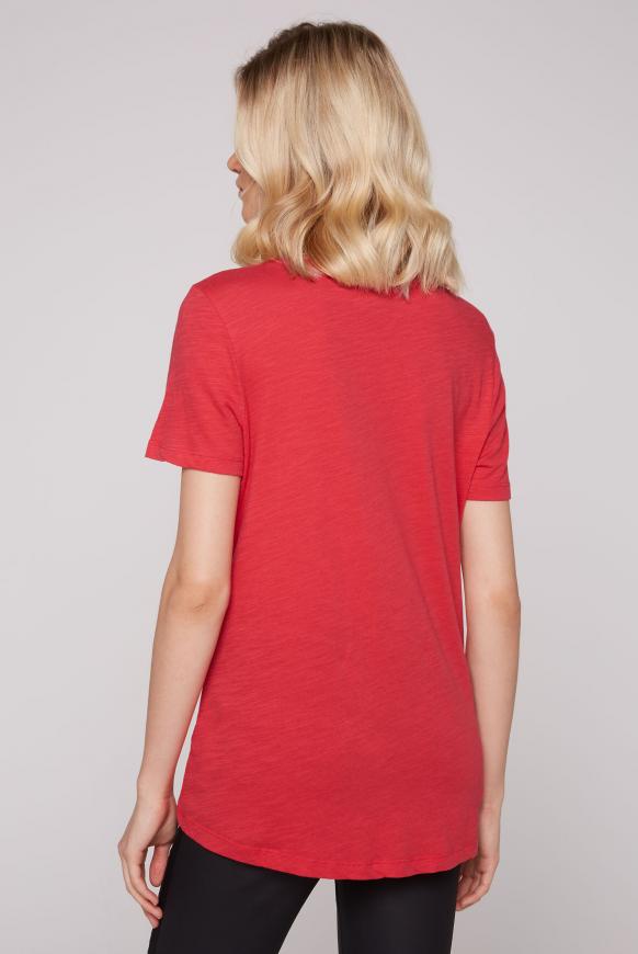 T-Shirt mit Wording aus Schmucksteinen