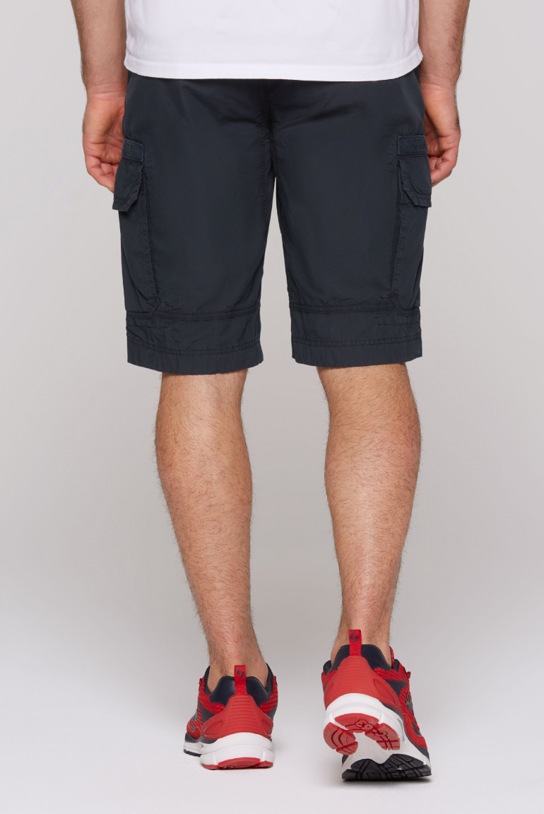 Cargo Shorts mit Logo-Tapes