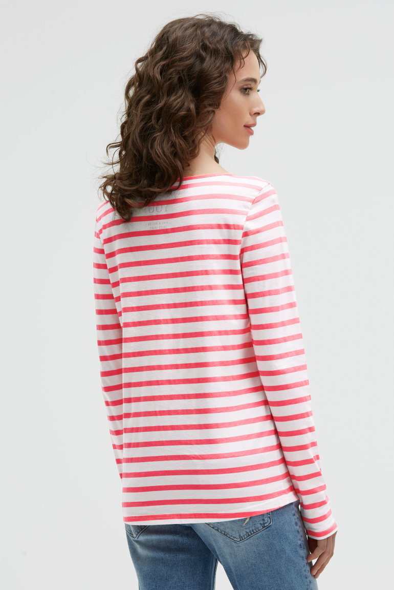 Gestreiftes Longsleeve mit U-Boot-Ausschnitt und Print