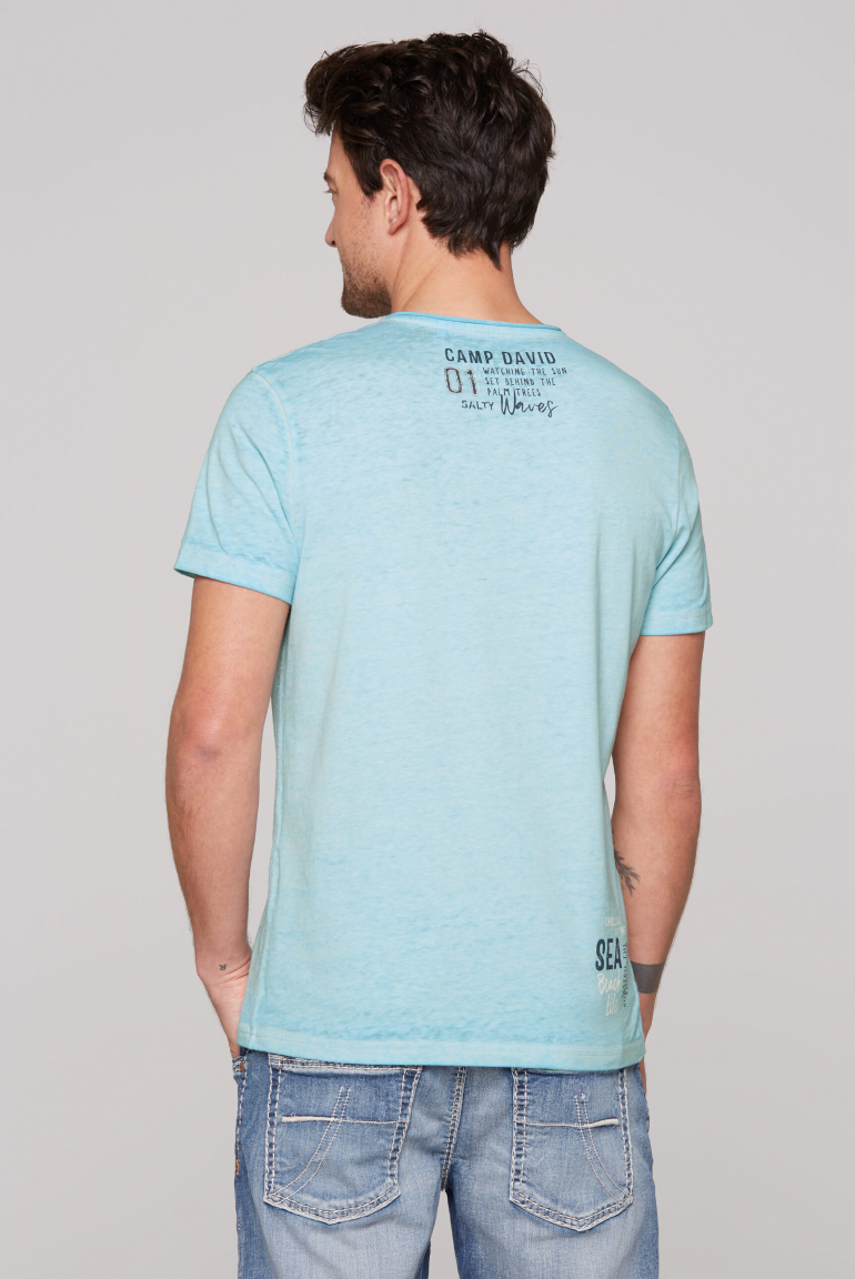 Henley-Shirt mit Ausbrenner-Effekten und Artworks