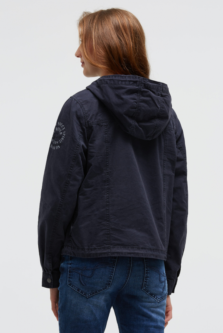 Kurzjacke mit Kapuze und Kordelzug im Saum