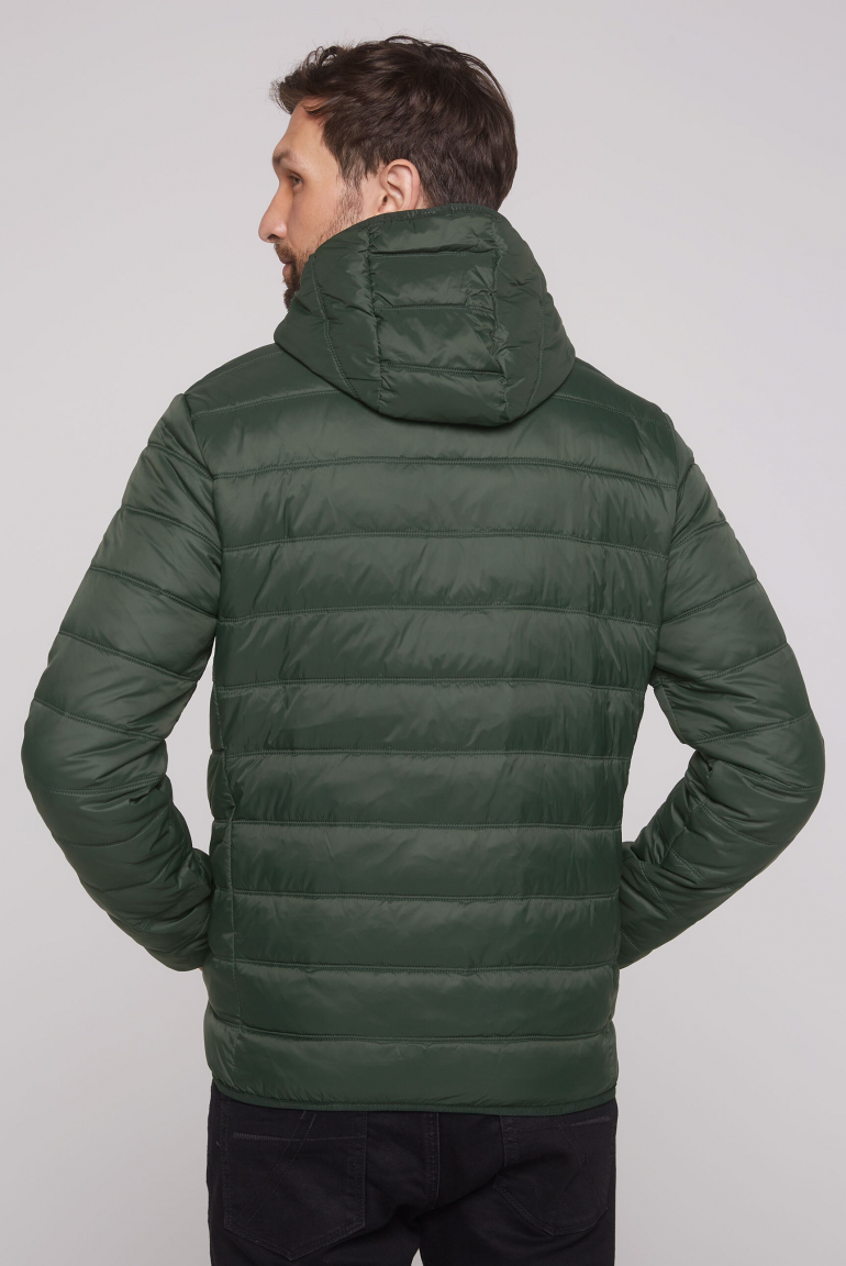 Leichte Steppjacke mit Kapuze