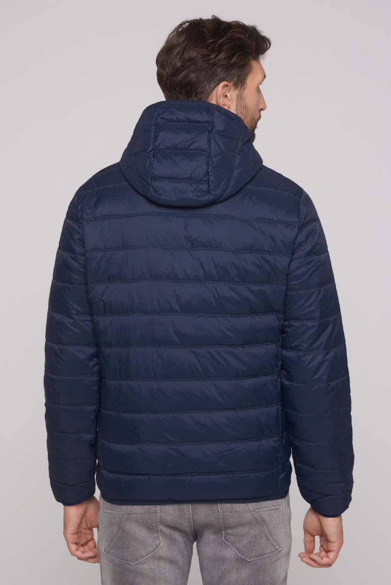 Leichte Steppjacke mit Kapuze