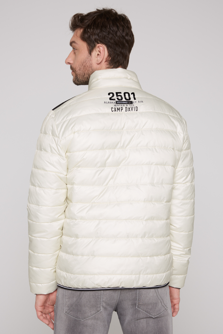Leichte Steppjacke mit Logo Prints und Tapes
