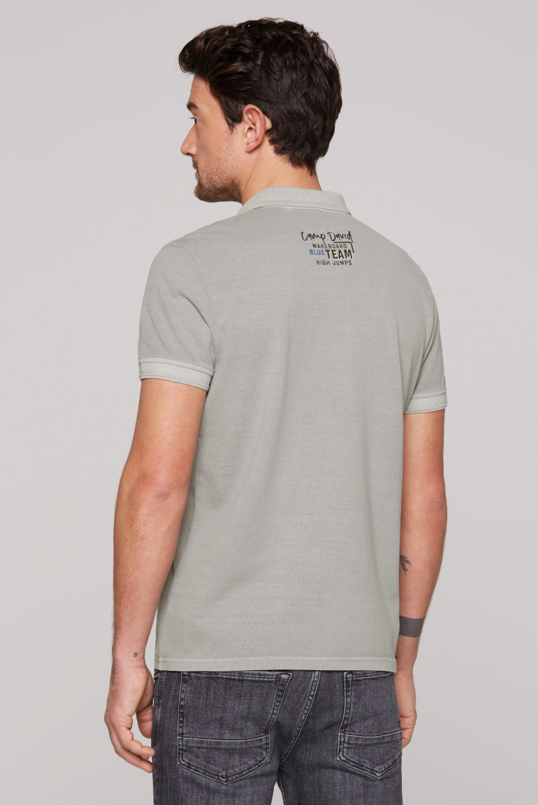 Poloshirt aus Pikee mit Label Prints