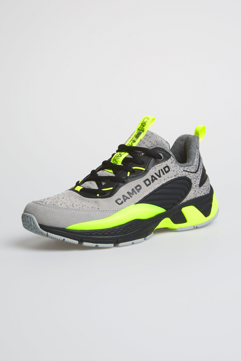 Premium Sneaker mit Jacquard-Design und Rubber Logo