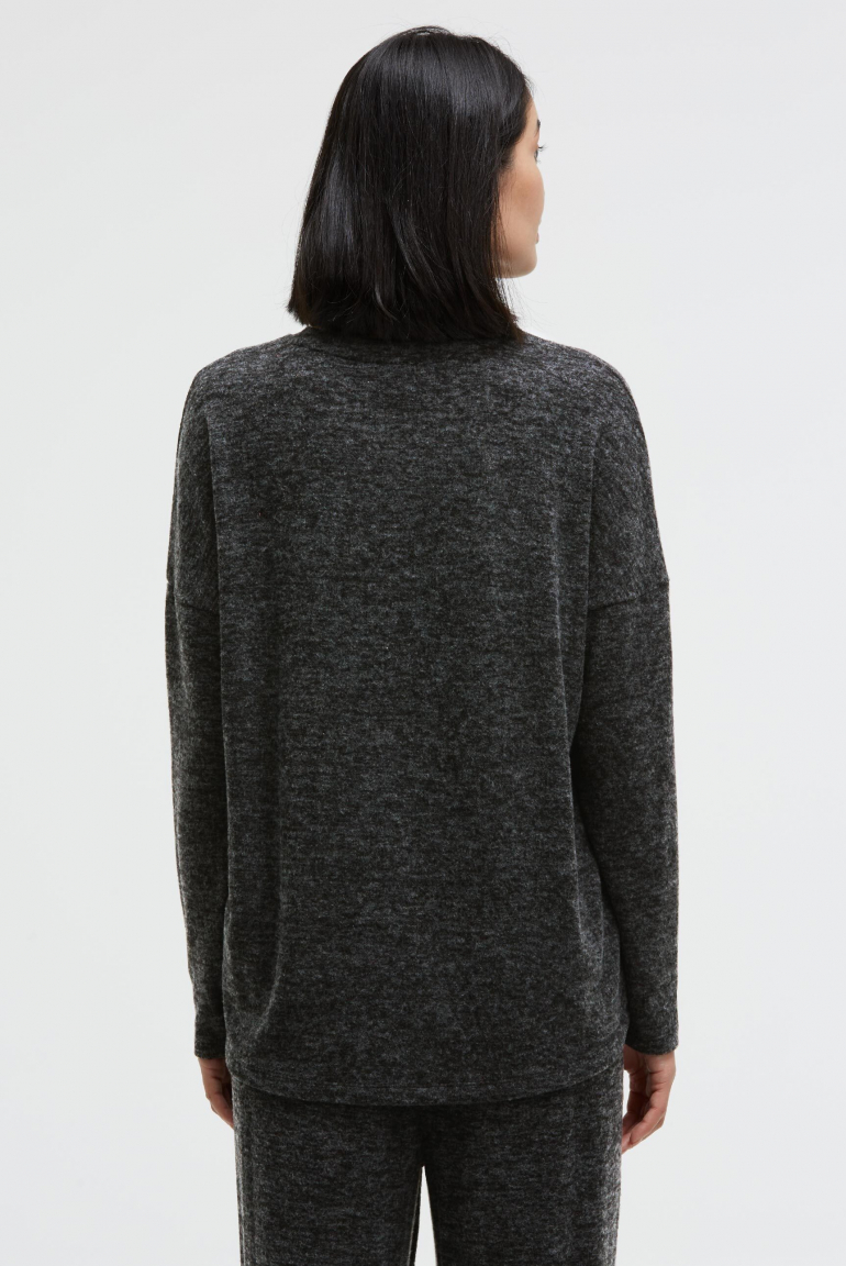Pullover aus Flauschstrick mit Glimmer Gel Print