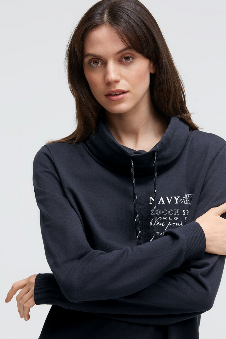 Sweatshirt mit hohem Kragen und Backprint